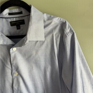 Banana Republic Standard Fit Button Up